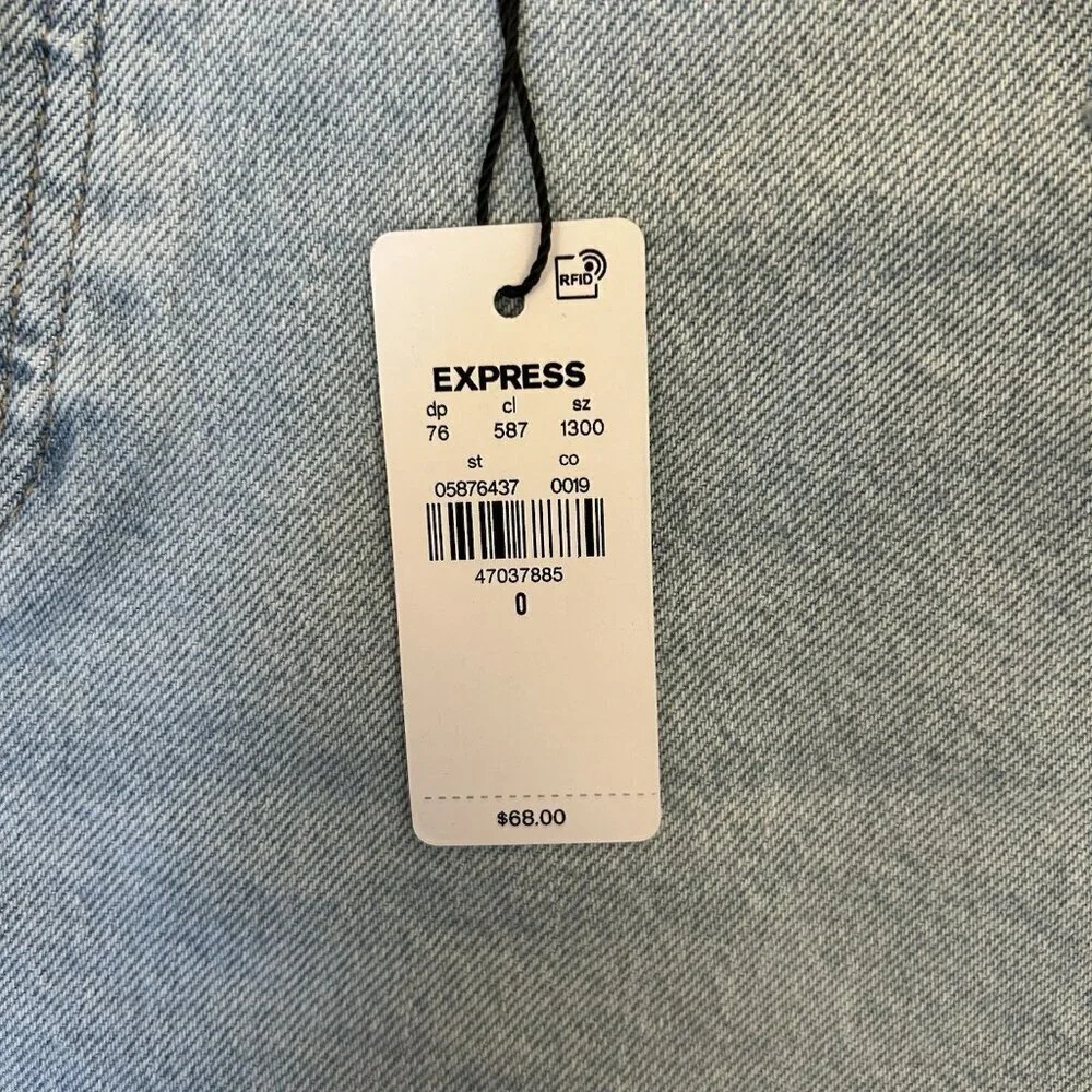 Express Women's Super High Waisted Jean Shorts Size 0 Light Wash Raw Hem NWT $68